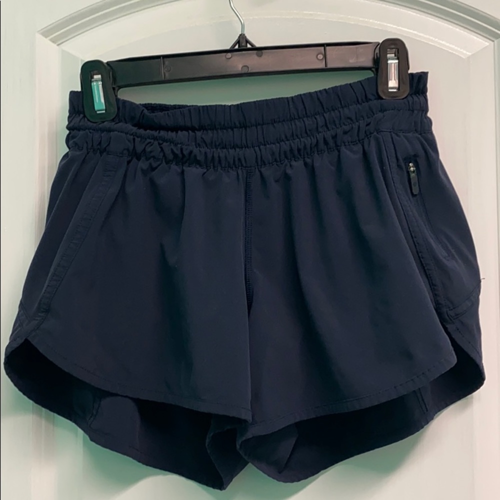 Lululemon tracker shorts